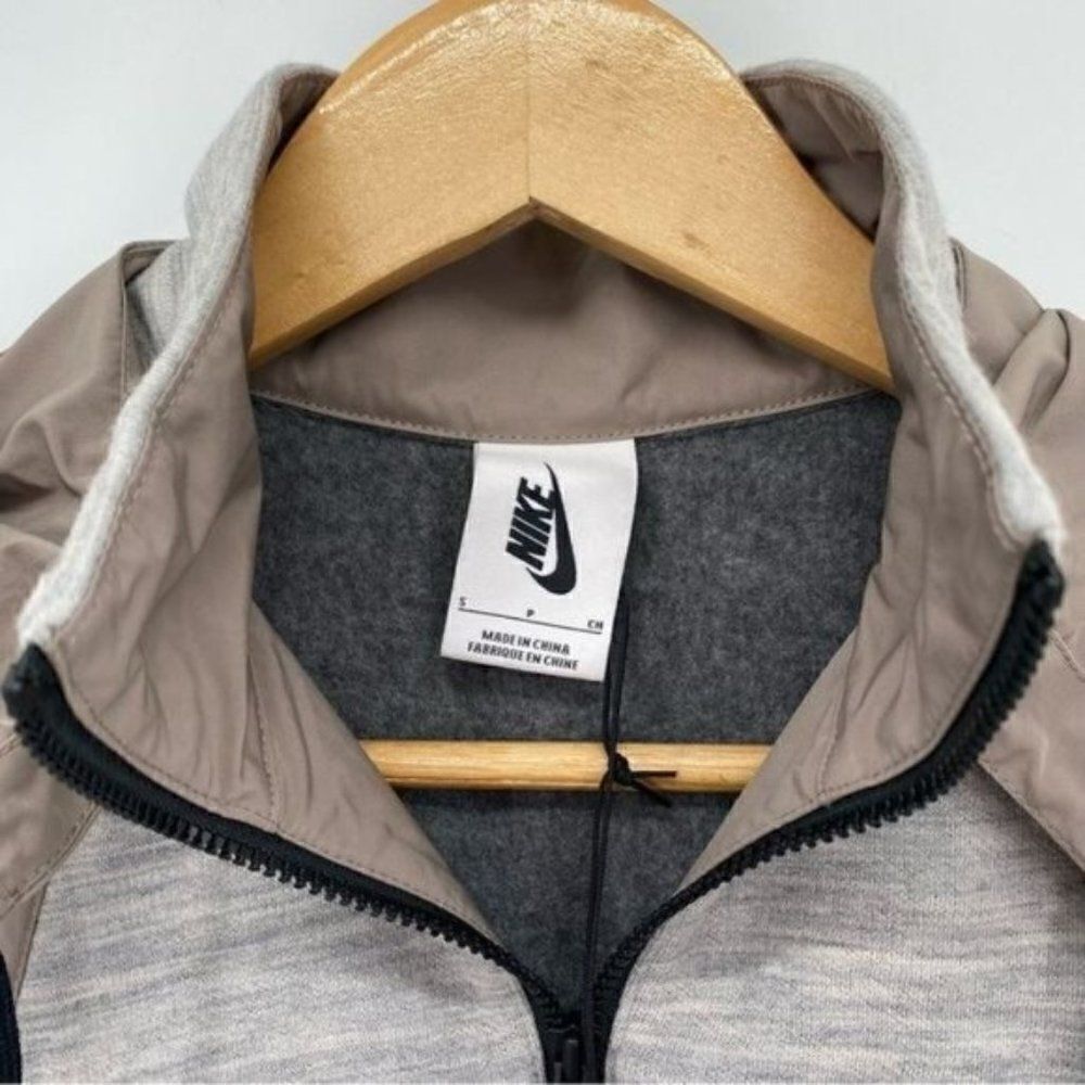 Nike Women’s AAE 3.0 Vest in Sepia Stone New - Picture 10 of 16